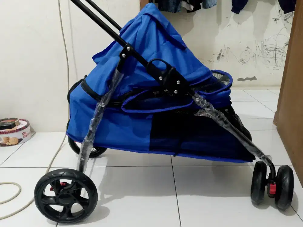 Stroller hewan (Anjing, kucing, dll)