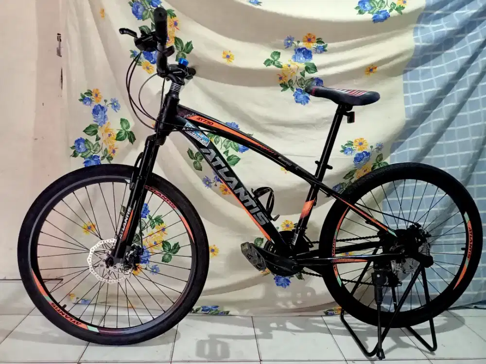 Sepeda MTB,21 Speed,Normal,Mulus,Ban Hybrid,Siap gowes,Bonus Asesoris.