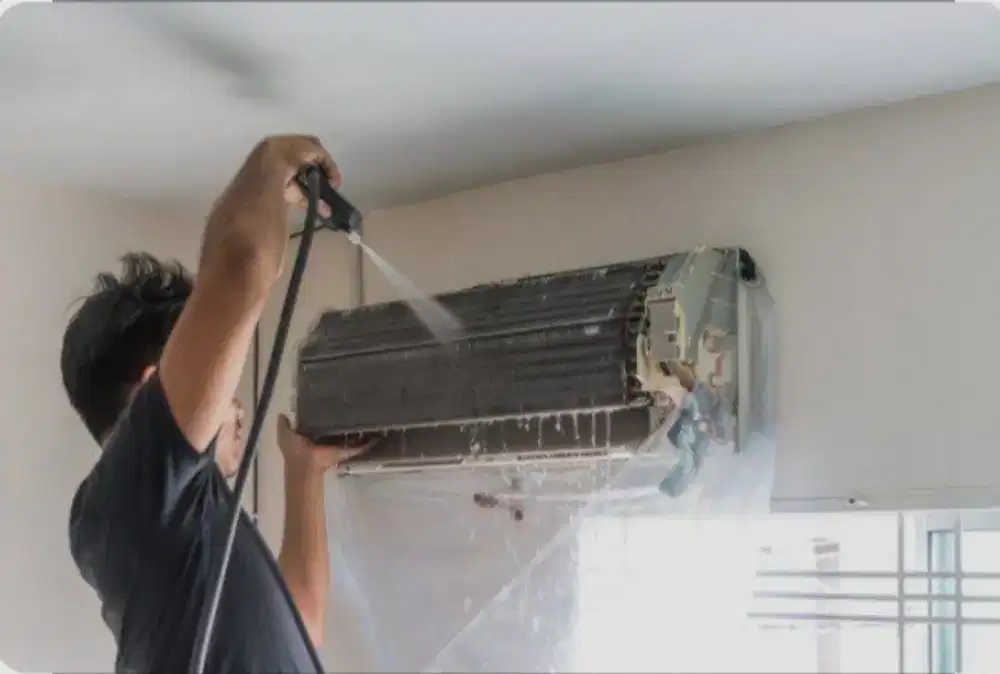 Sudah cuci AC bulan ini? Hindari AC rusak, jadwalkan sekarang!.