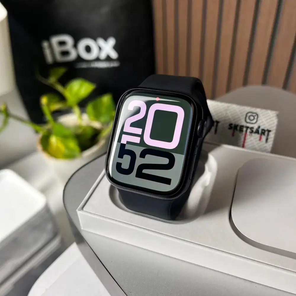 Apple Watch Series 9 45mm Black iBox iwatch Battery Health 94%