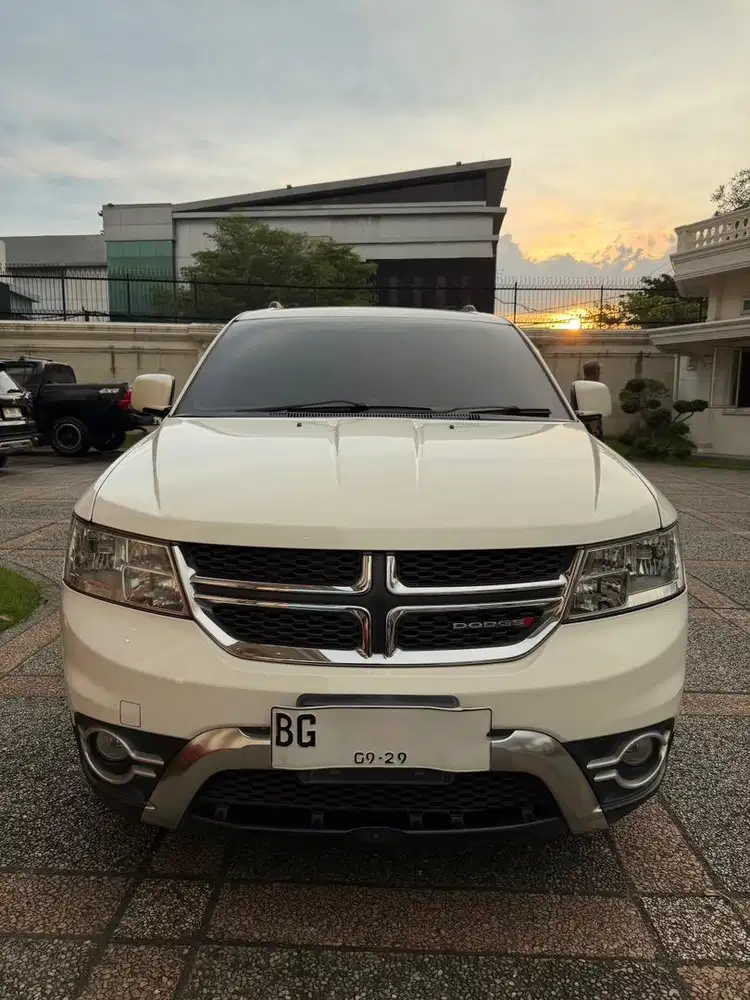 Dodge journey sxt platinum 2.4 AT 2015