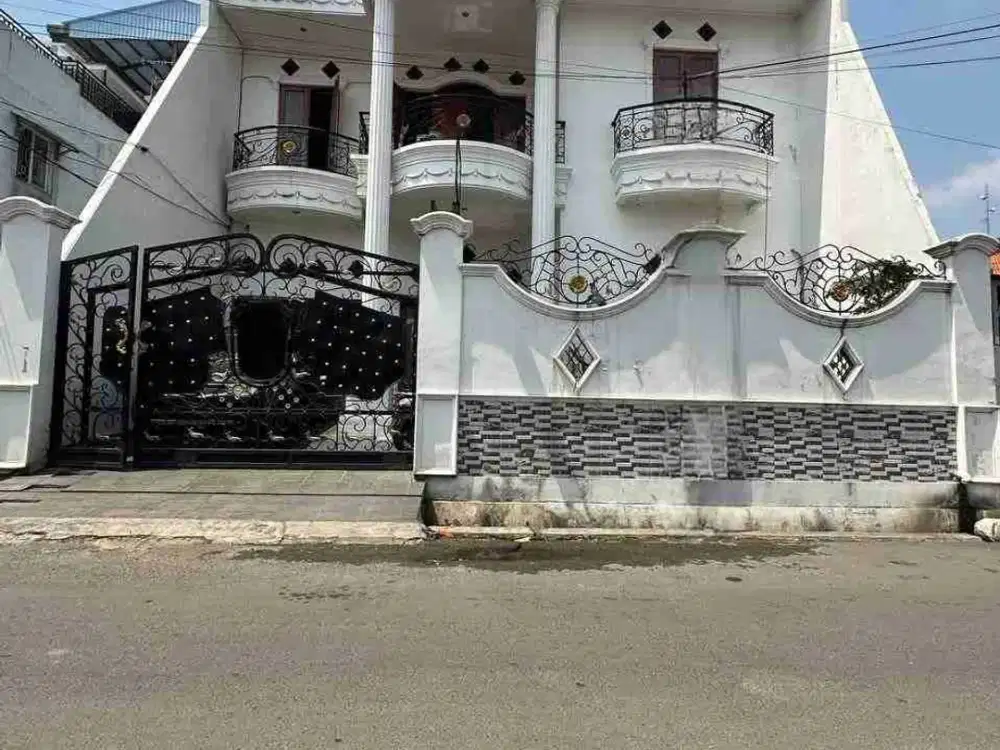 Rumah Klasik Elegan non cluster di Cipinang Cempedak – Lokasi Strategis Jantung Jakarta Timur
