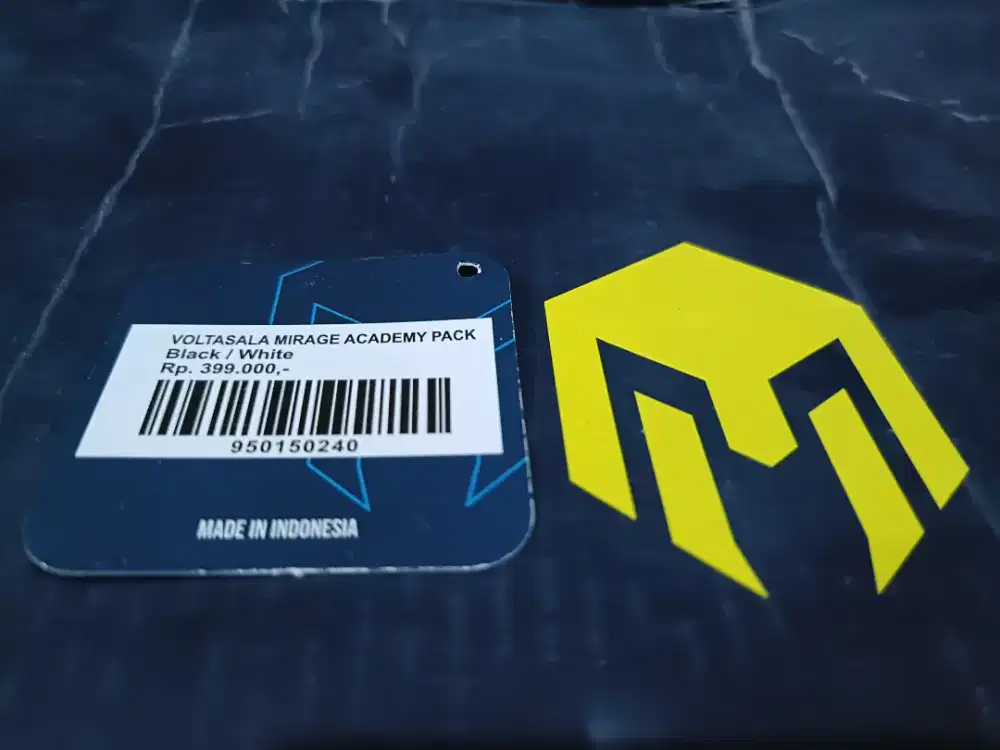 Sepatu Futsal Mills - Voltasala uk. 40