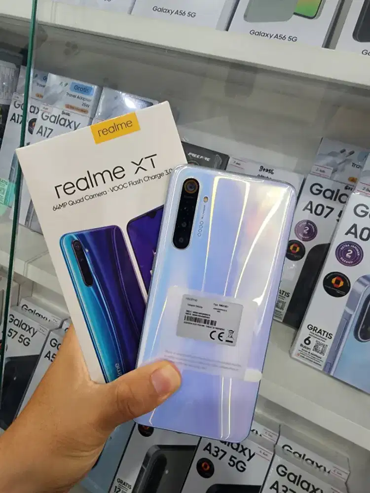 Realme XT Ram 8GB/Rom 128GB Putih