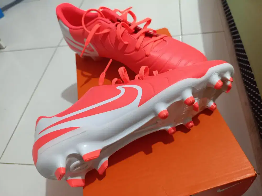 Nike Legend 10 Club FG/MG