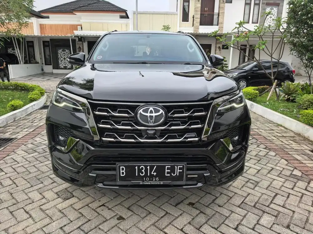 Fortuner GR Sport 2.4 Metic Solar 2021