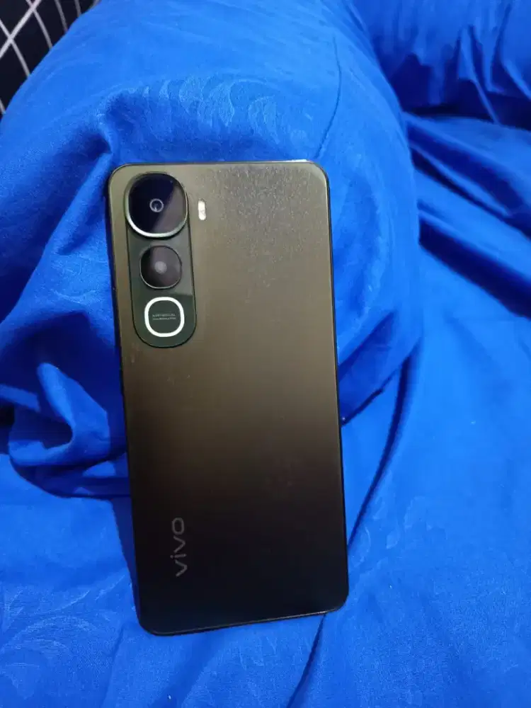 Vivo y400 8/256 ip68/69 50mp