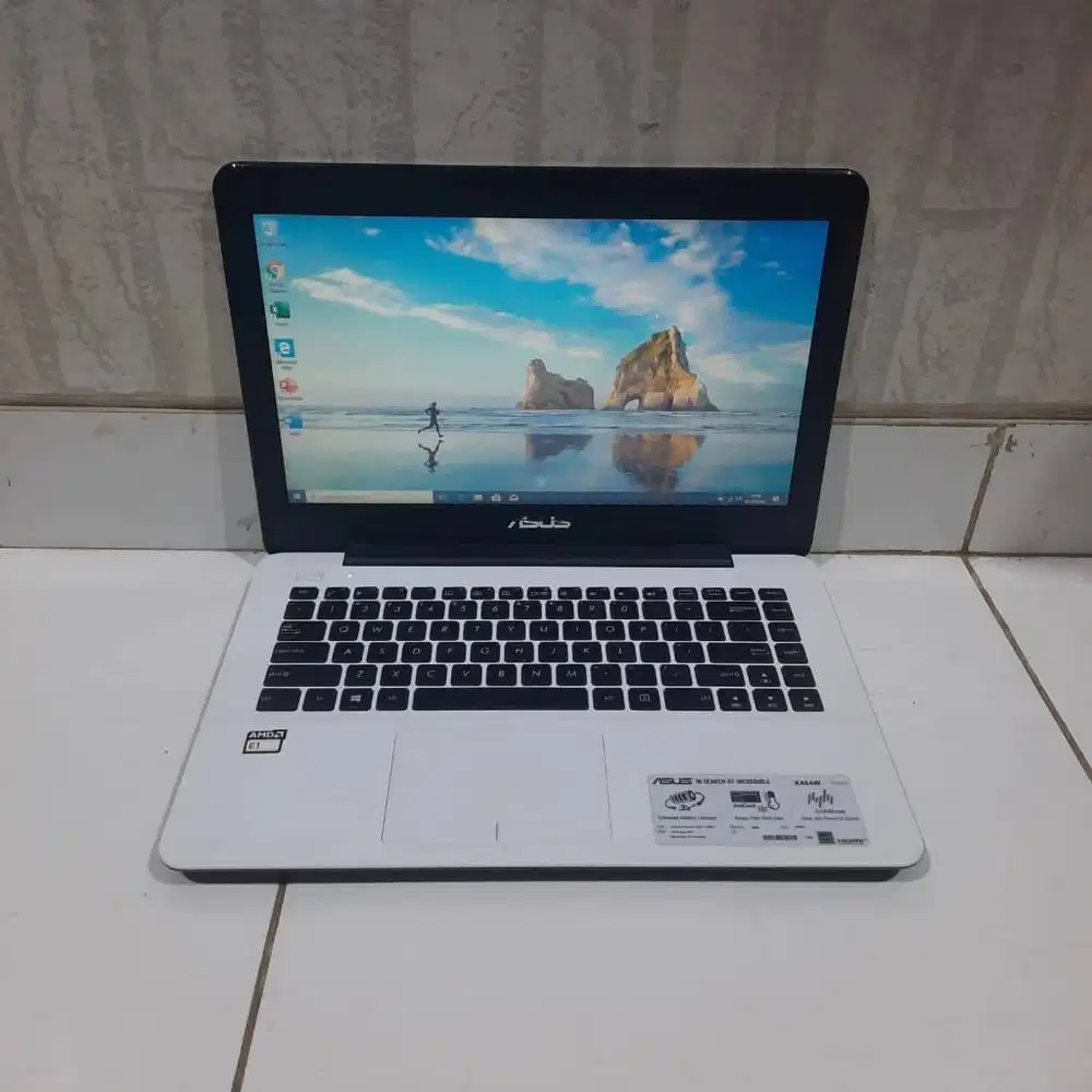 Laptop Asus X454W AMD E1 RAM 4GB HDD 500GB – Siap Pakai