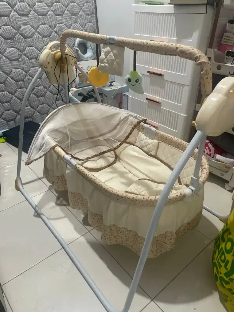 Dijual ayunan bayi bouncer