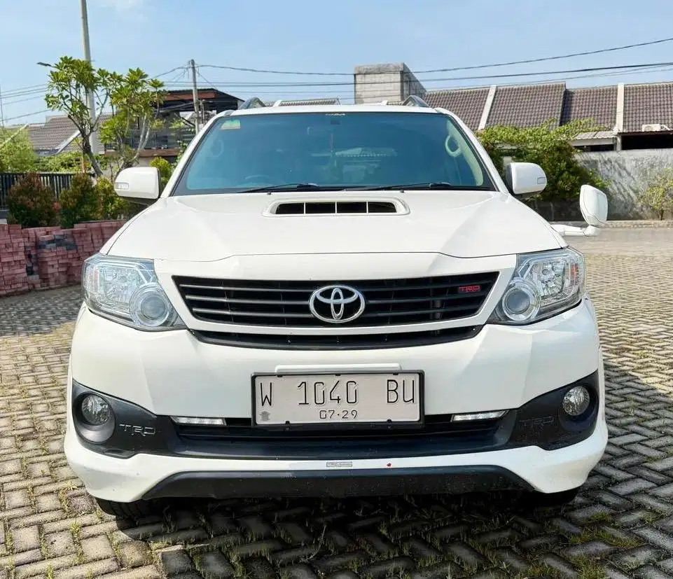 RECORD LOW KM 64rb - TOYOTA FORTUNER DIESEL 2.5 G TRD VNT 2014 MANUAL