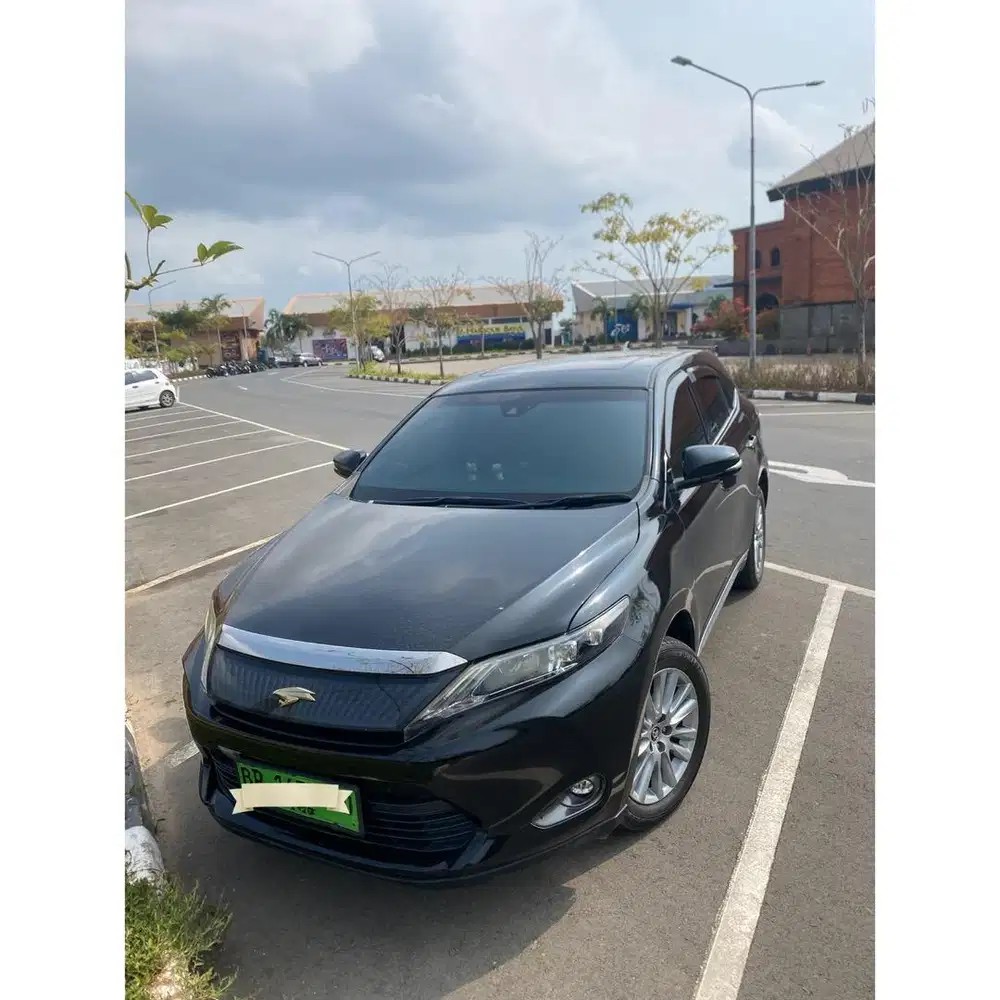 Harrier Premium 2016 panoramic