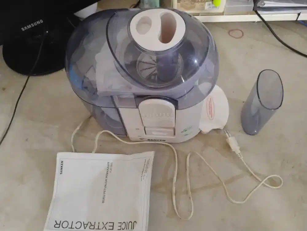 Juice Extractor Pembuat Pemeras Jus Sanken Seken