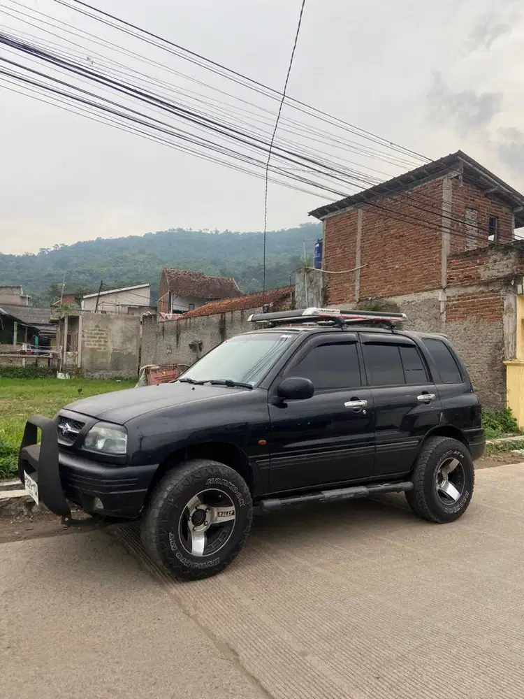 dijual Escudo thn 2004, lokasi kota Bandung