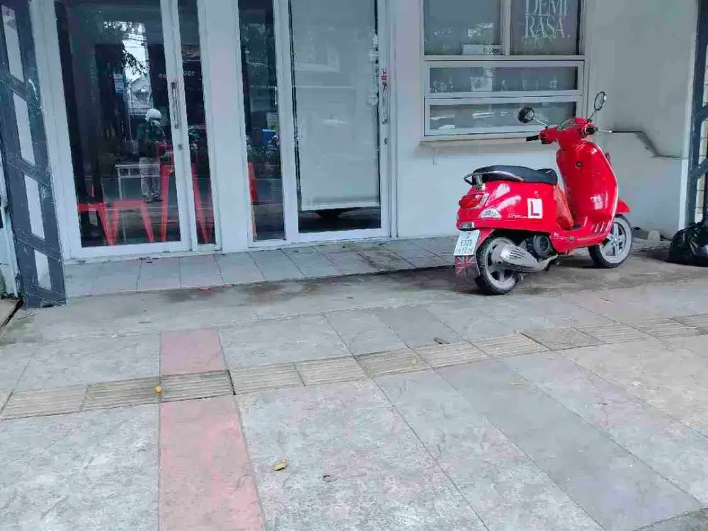 ex CAFE MAINROAD DAGO SAMPING DOMINOS MURAHH 2,1 M NEGO