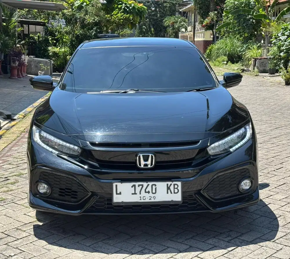 RECORD LOW KM 40rb - HONDA CIVIC HATCHBACK 1.5 E CVT TURBO 2019 MATIC