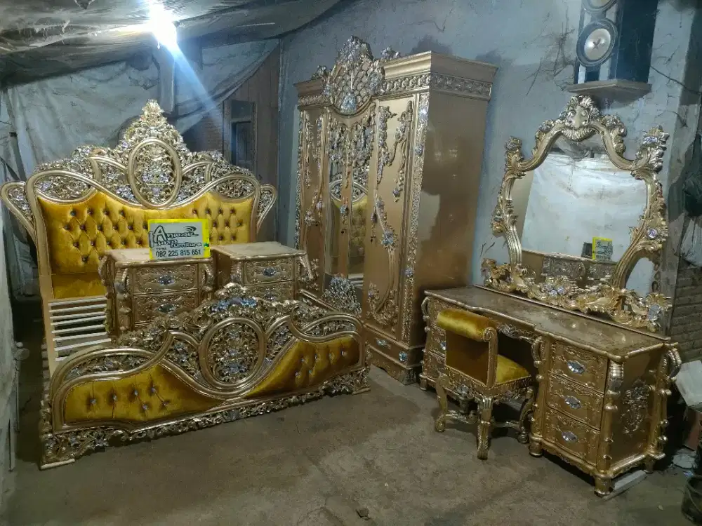 Tempat tidur set kamar ukiran full kayu jati