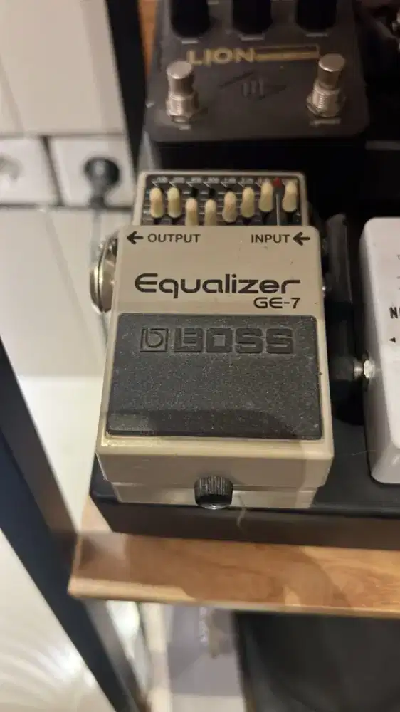 BOSS GE-7 Graphic Equalizer Guitar Effects Pedal