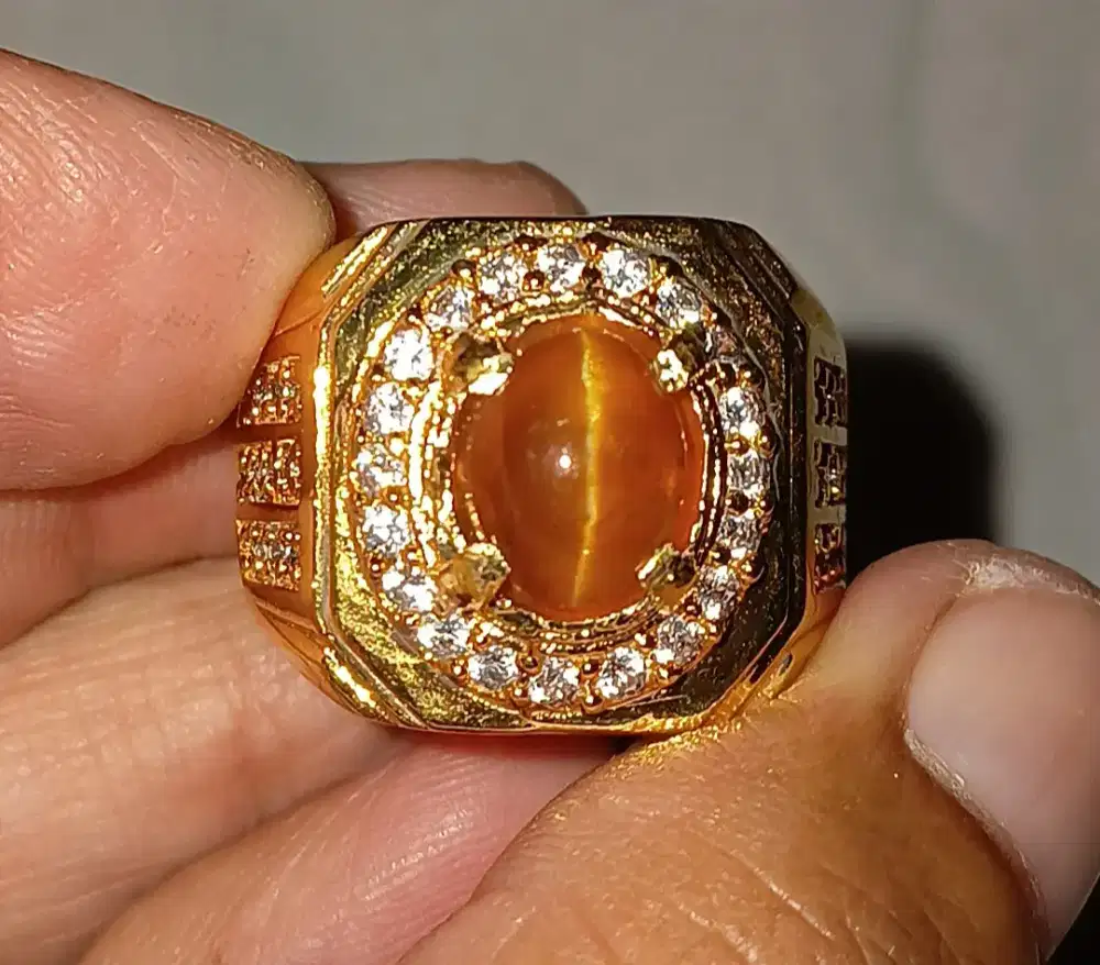 Natural  Cat's Eye Apatite NH