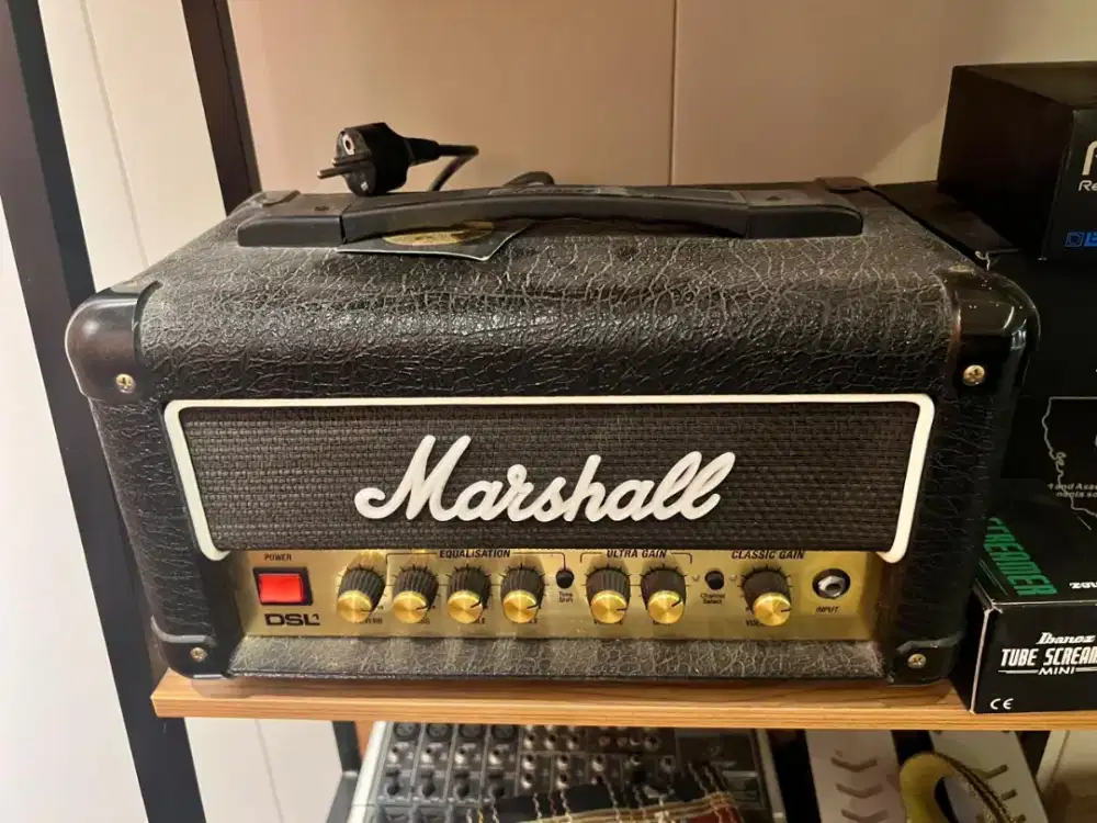 Marshall JCM2000 DSL 20HR with MX212ar Tube Guitar Amp Head