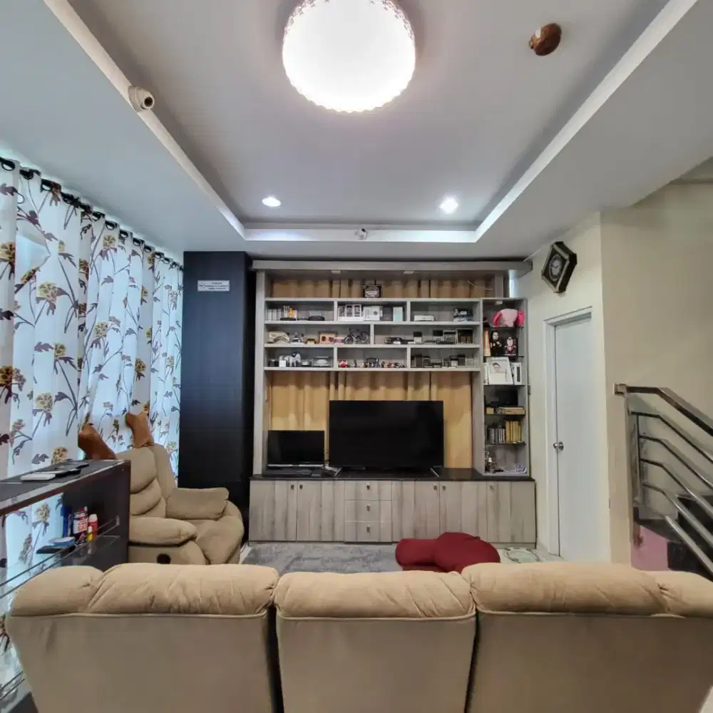 Penthouse Apartemen Puri park view siap jual