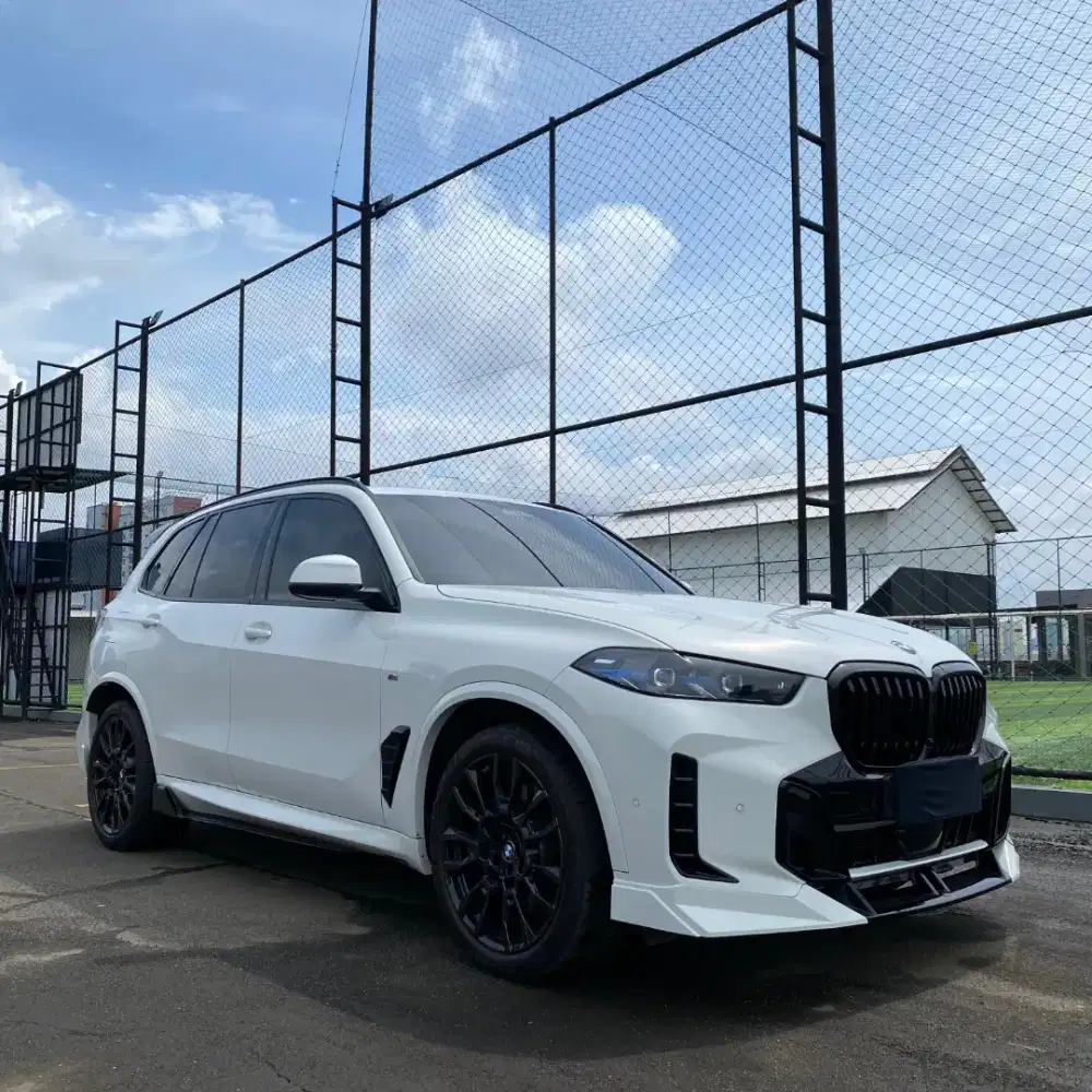 (M-SPORT PRO)BMW X5 4.0 LCI 2024