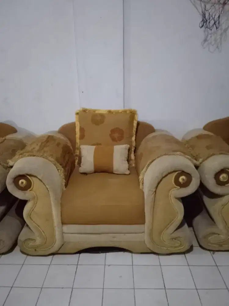 Sofa dijual murah