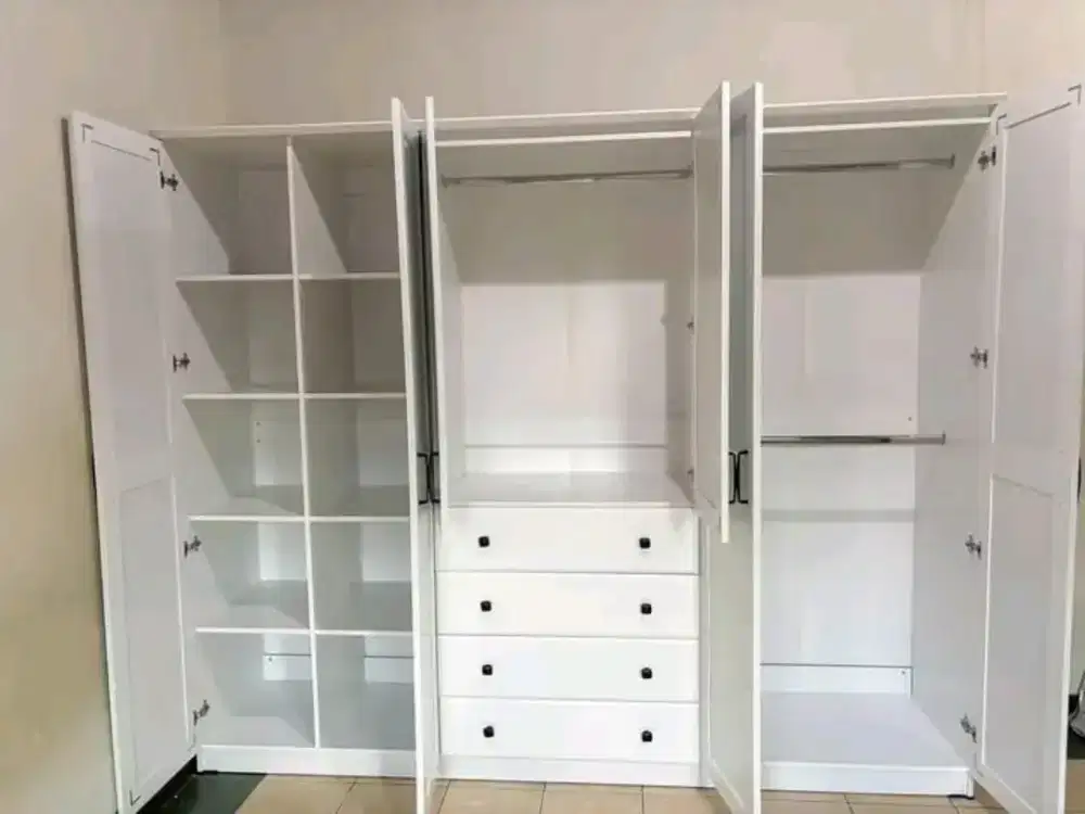 Lemari pakaian full plat besi