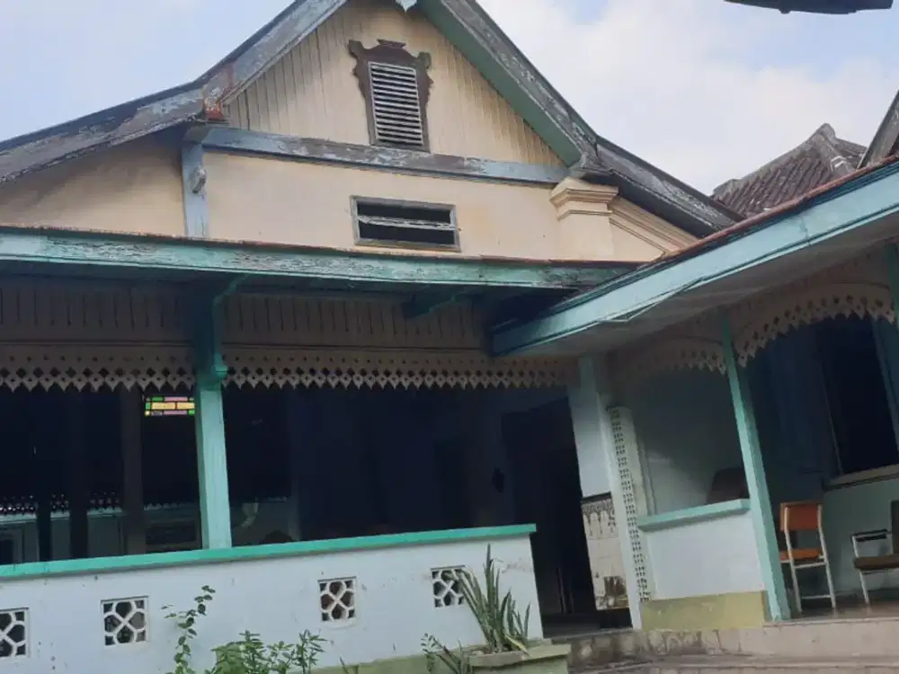 Dijual Rumah Super Strategis Lokasi Laweyan,Solo Luas  581m2