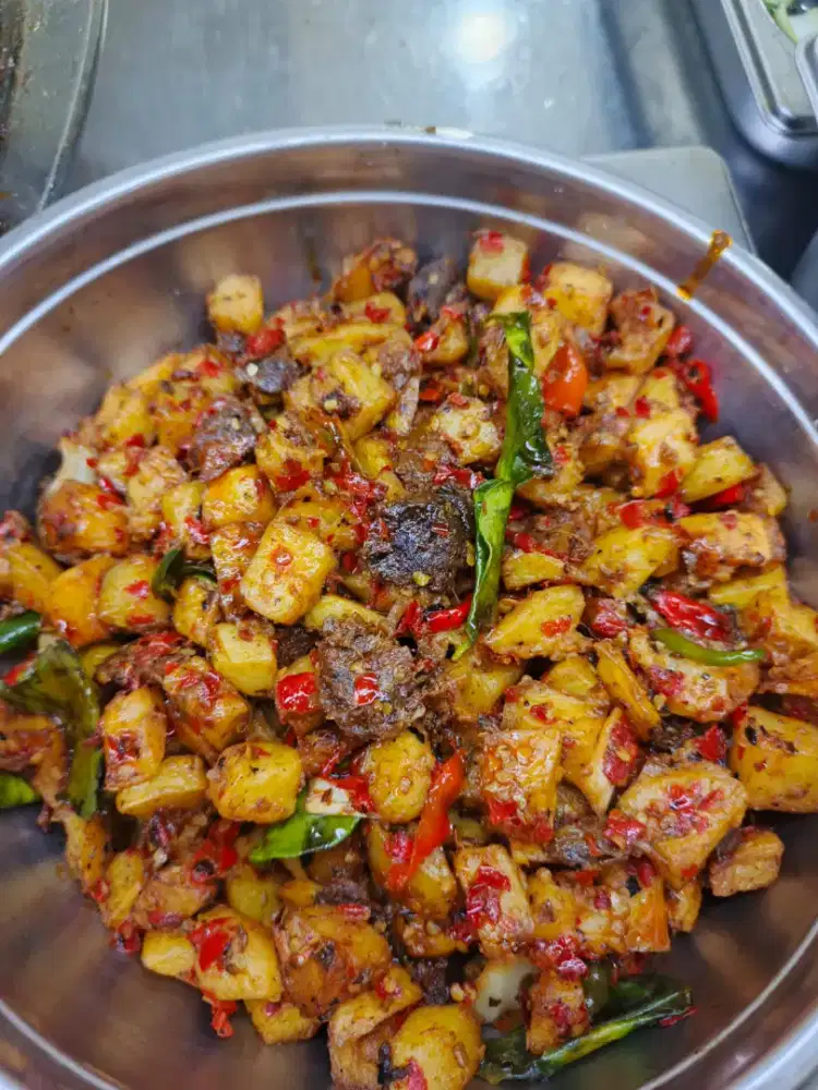 Loker art rumah makan(serabutan)