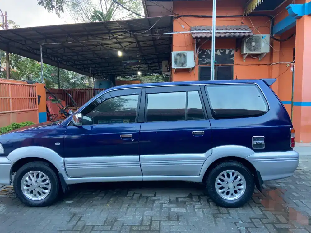 Kijang KRISTA Diesel 2001