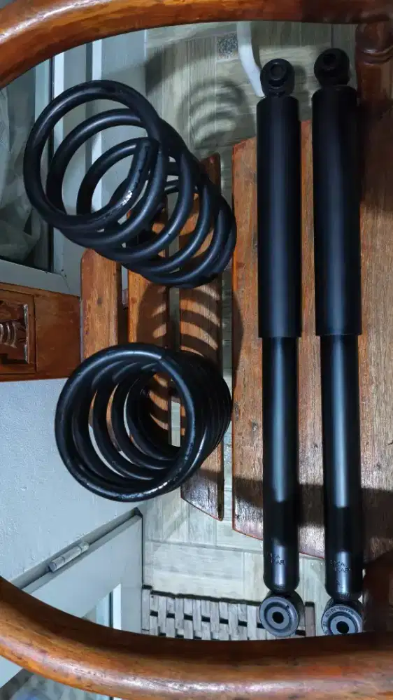 Shock & Per Belakang original Calya / Sigra