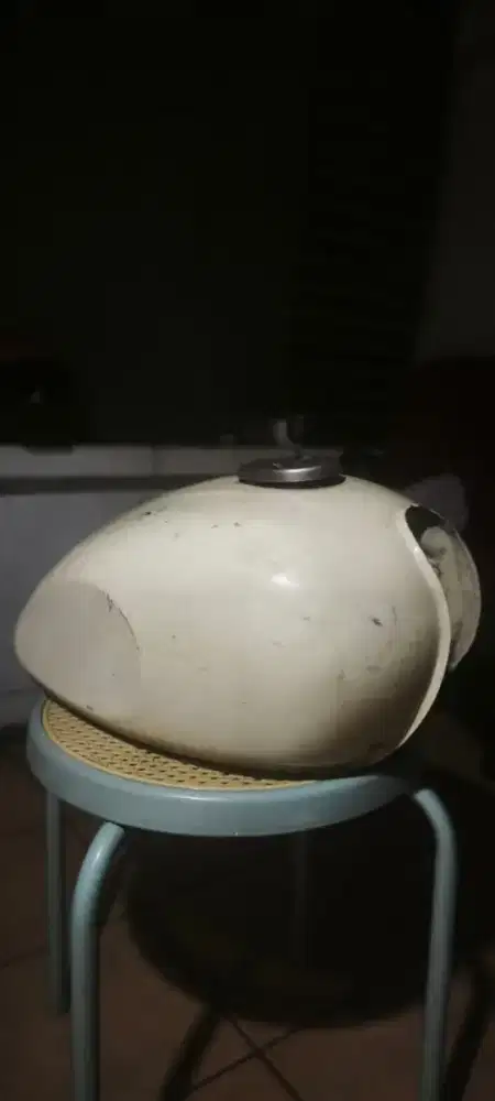 Tangki original Kawasaki W175