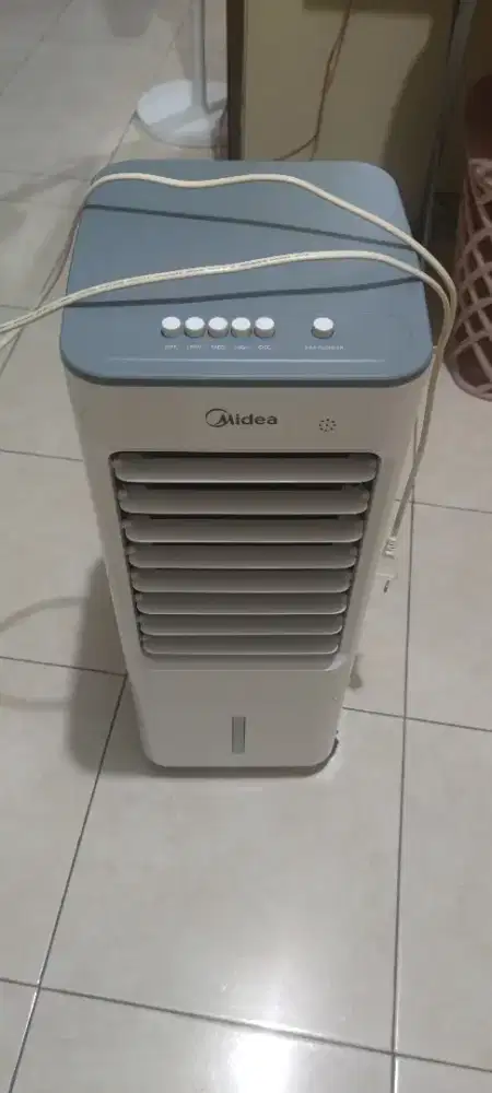 Air Cooler Midea Model AC100-18B Low Watt Mulus