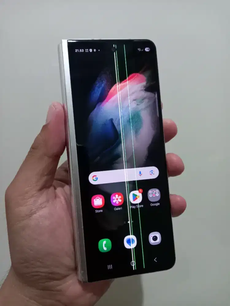 Samsung Galaxy Z Fold 3 Ram 12/256Gb Fullset ada minus dibaca