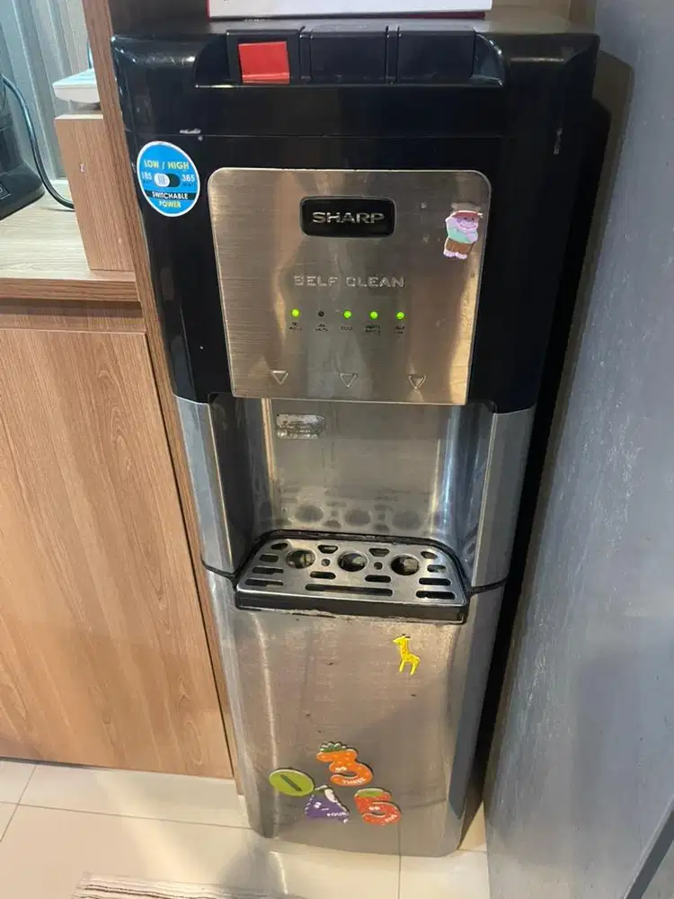 Dispenser Sharp SWD73EHLBK