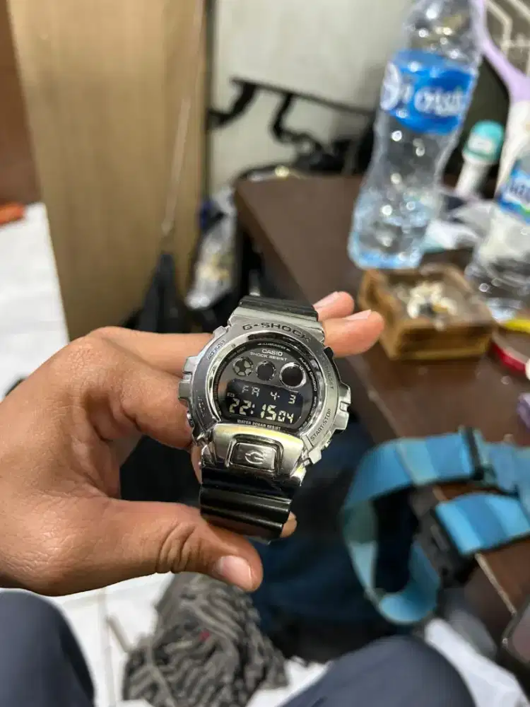 jam tangan gshock metal tipe gm 6900 kondisi cakep cek foto