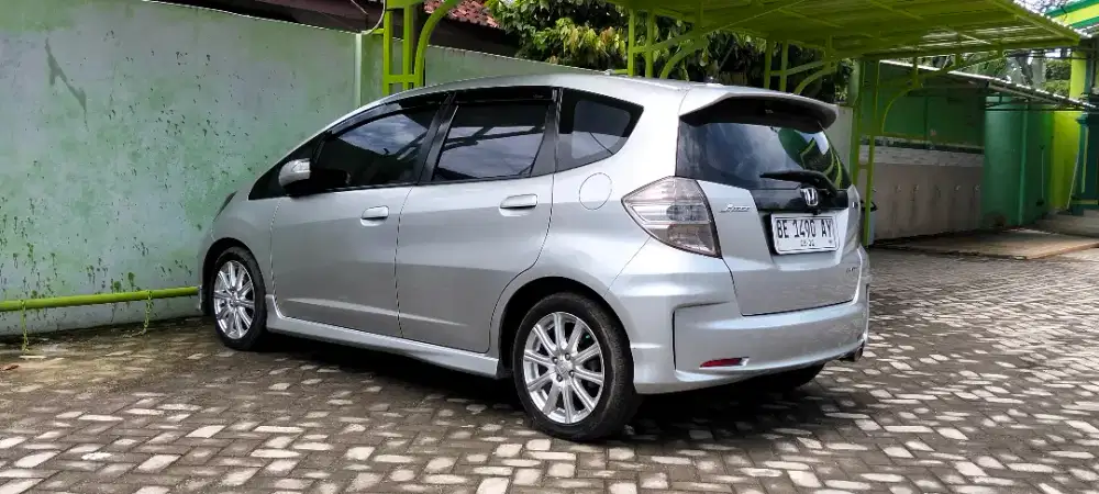 Mencari majikan baru untuk ngerawat mobil kesayangan