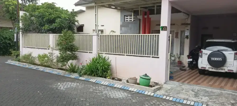 Rumah Adem Asri Graha Valencia Malang