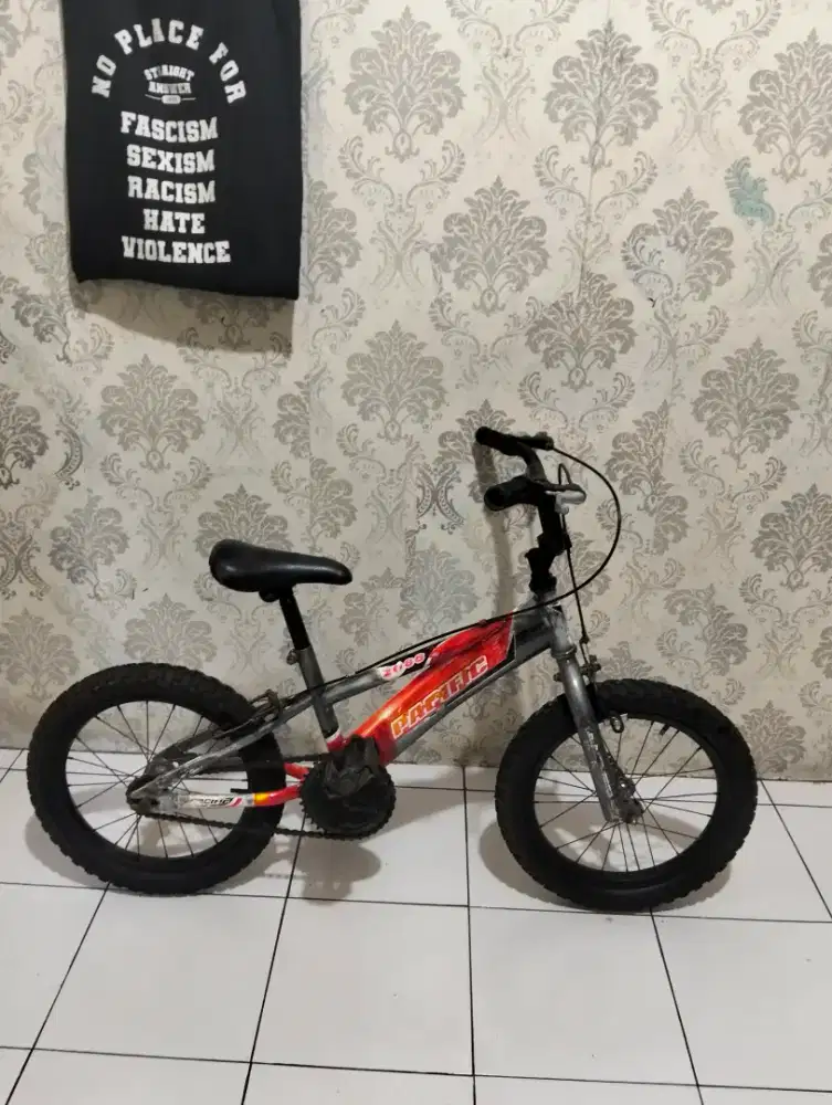 Sepeda BMX  ukuran 16  untuk umur 5-7 tahun
