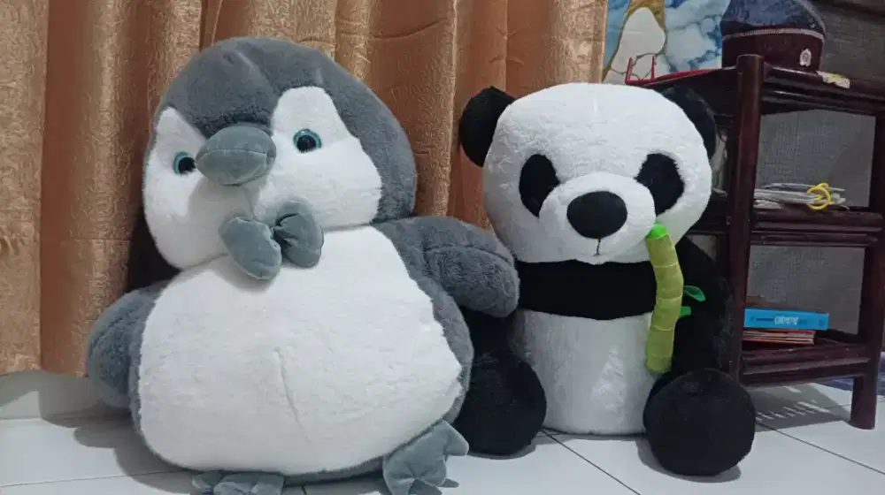 Boneka super besar