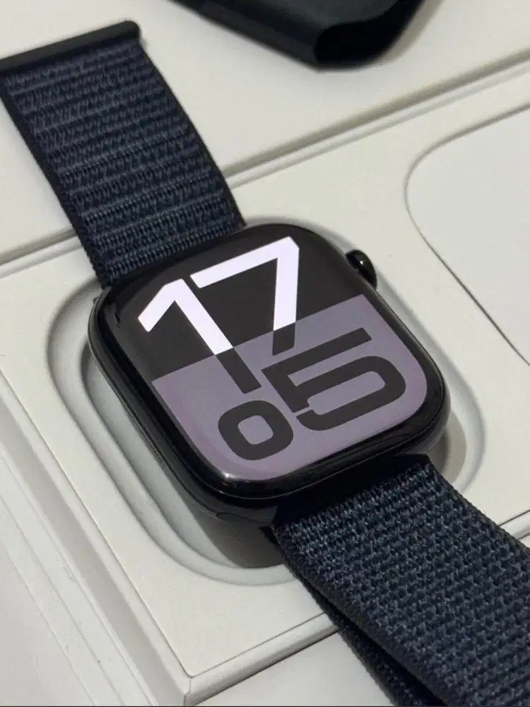 iBox Apple Watch Series 10 46mm Jet Black Fullset IC/B Garansi On 2026