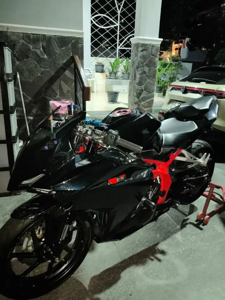 CBR 250RR 2019 LOW KM (EX CRASH)