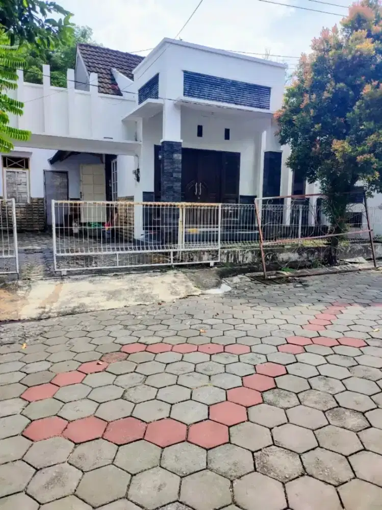 Jual Rumah Jalan Kaliurang Dekat Kampus UII