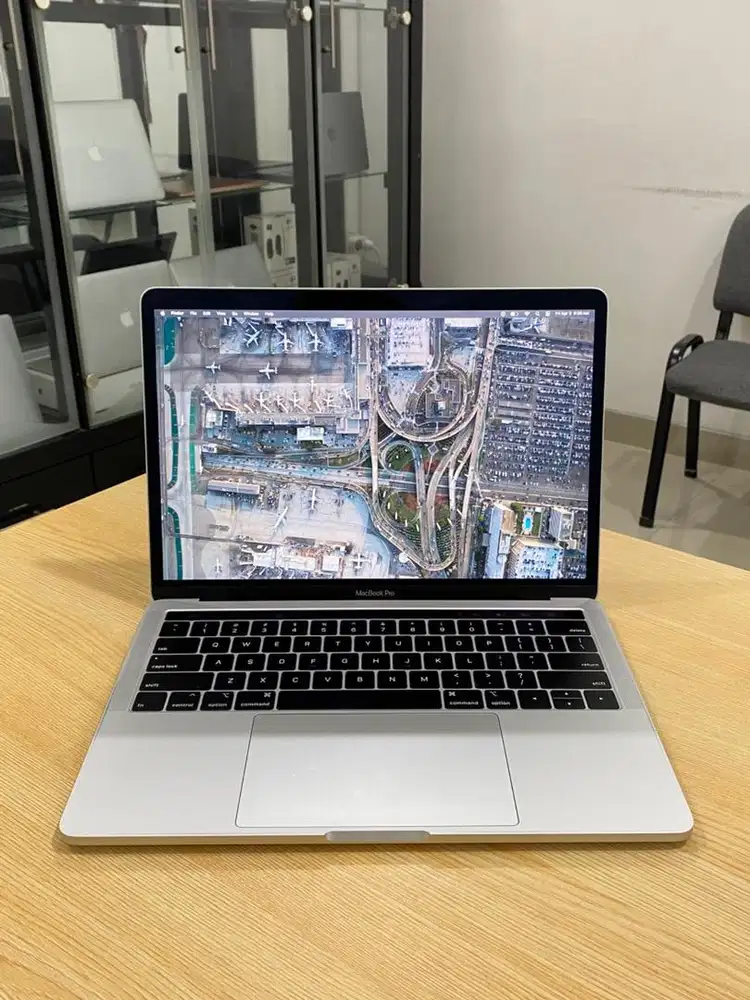 MacBook Pro Touchbar 2018 i5 16/512GB