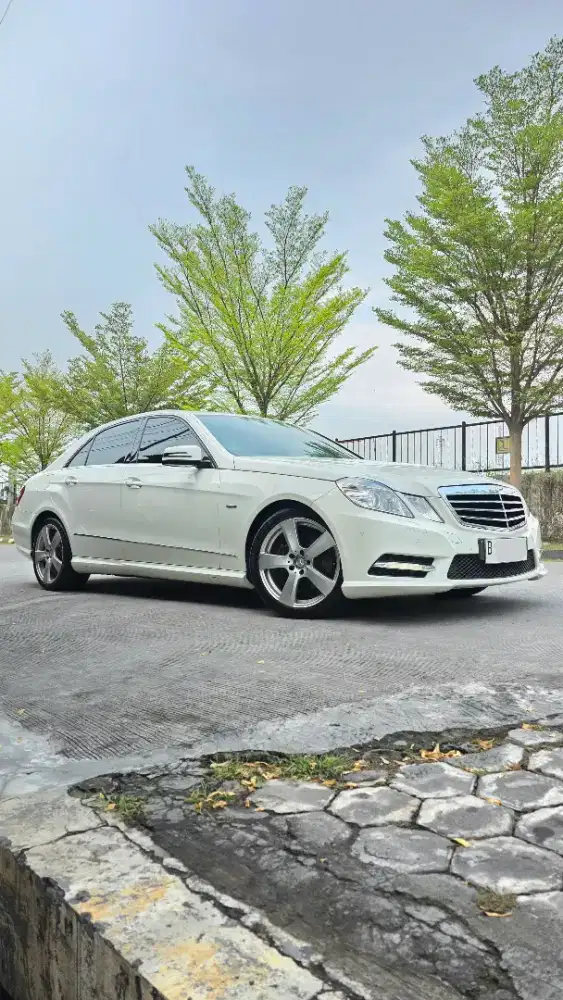 [CASH] E250 KM 44rb full original