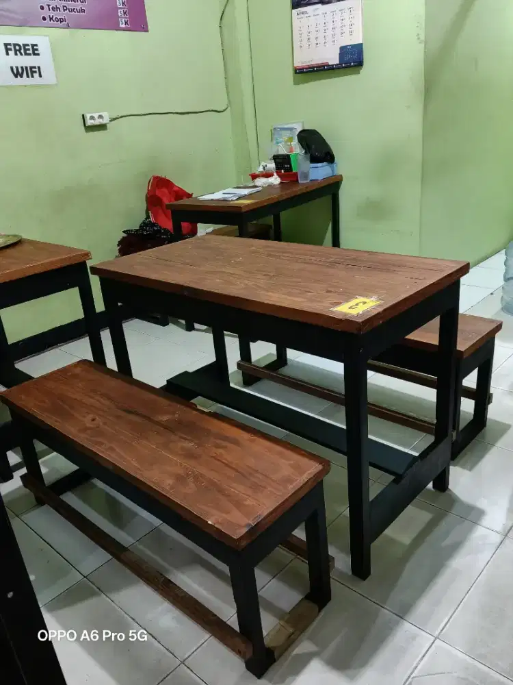 Meja makan kayu jati belanda