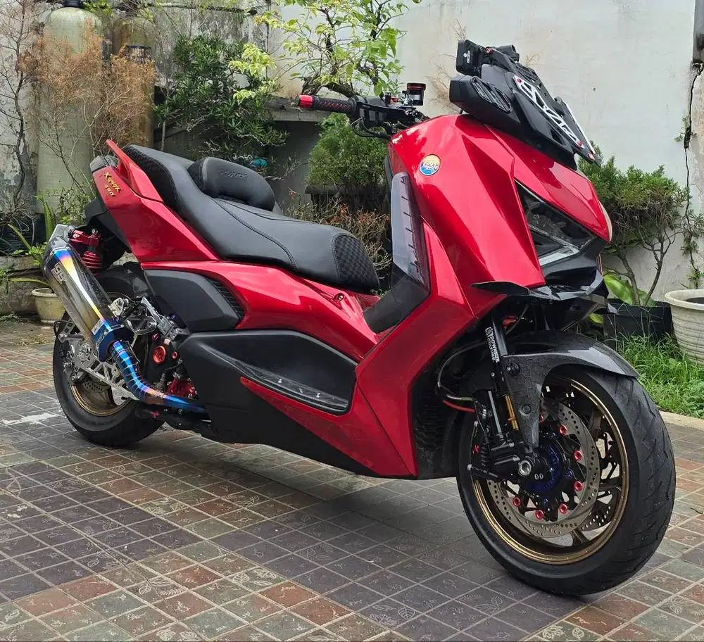 4 Sale Yamaha Xmax 2023 , full modif , double disc brake , mulus 99.9%
