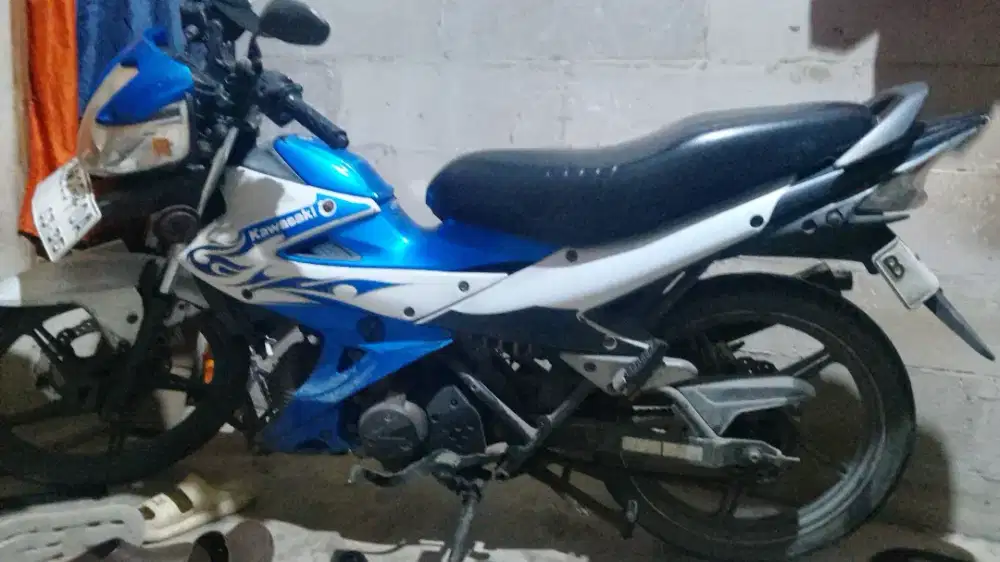 motor kawasaki athlete