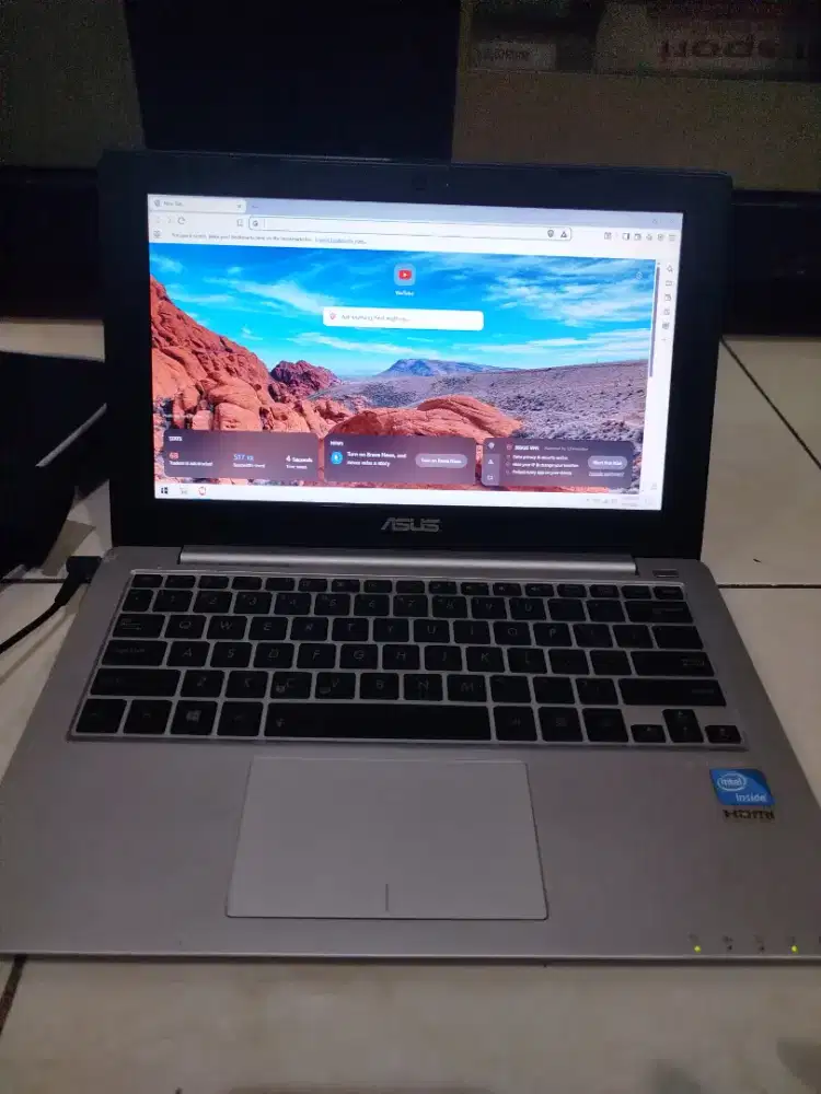 Laptop Asus X201E mulus + Tipis & Ga Lemot windows 10Pro