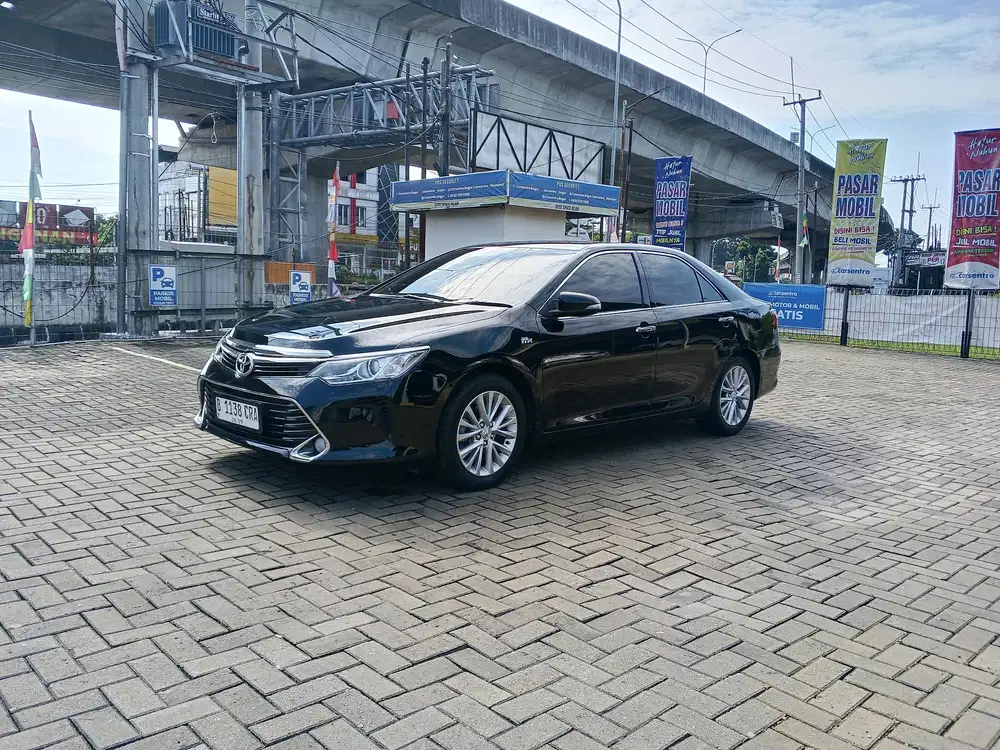 Toyota Camry 2017 Bensin